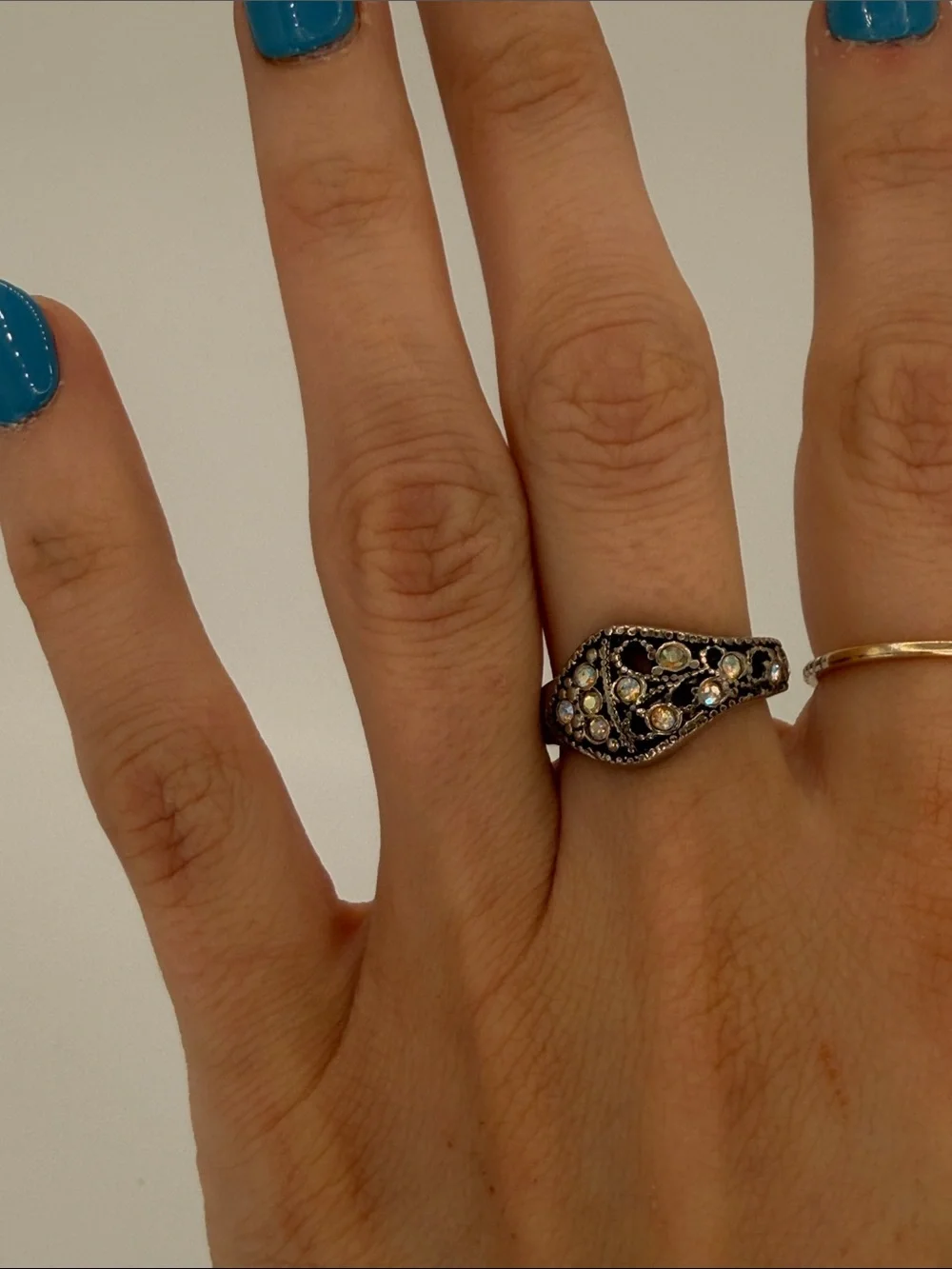 Vintage-Inspired Iridescent Crystal Cluster Pattern Ringin Silver(Vintage Color)